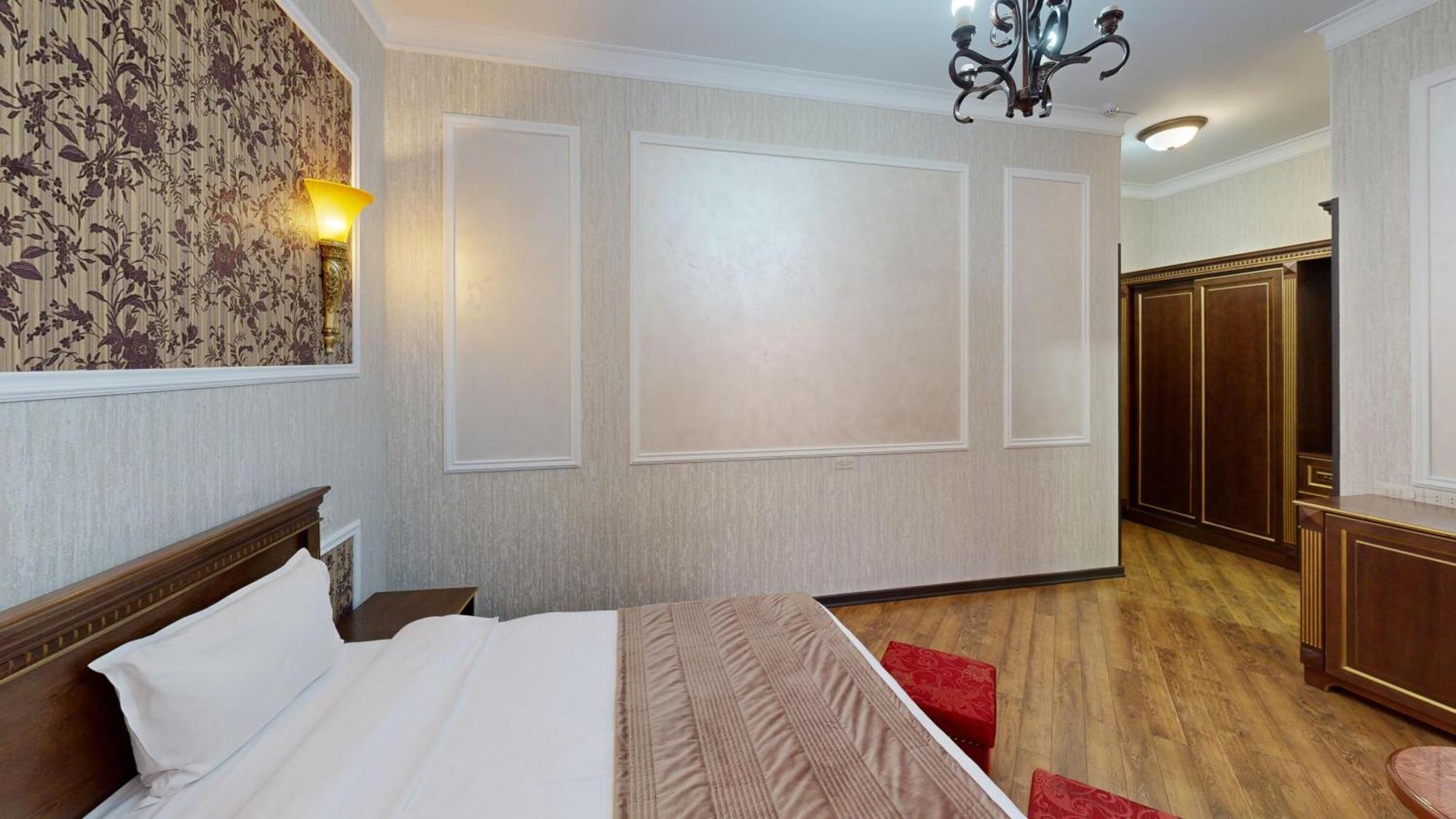 Royal Renaissance Hotel Erévan Chambre photo